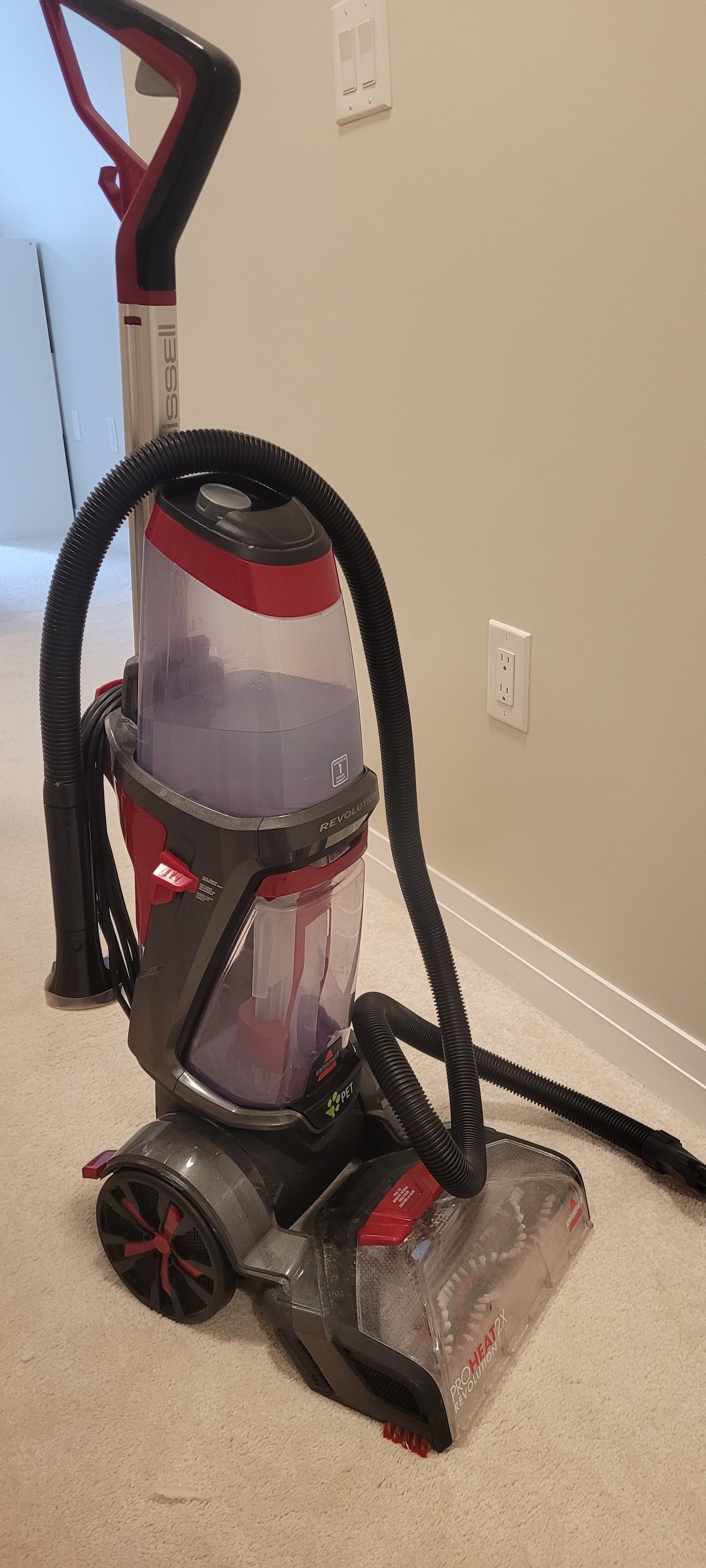 Bissell Carpet Cleaning Vacuum with Attachments